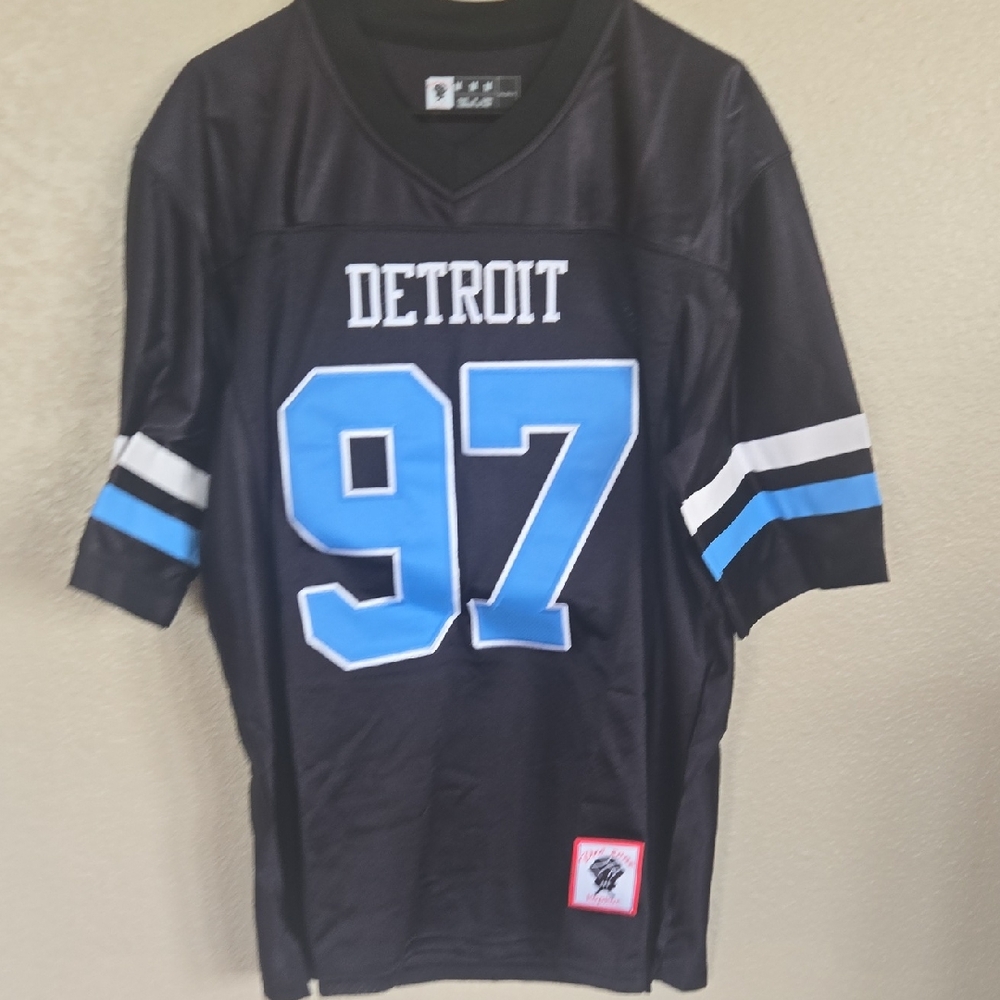 Detroit Lions Aidan Hutchinson #97 Football Jersey – Size Medium (Mens)